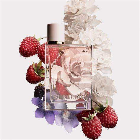 burberry 风衣 英文|Burberry her fragrance.